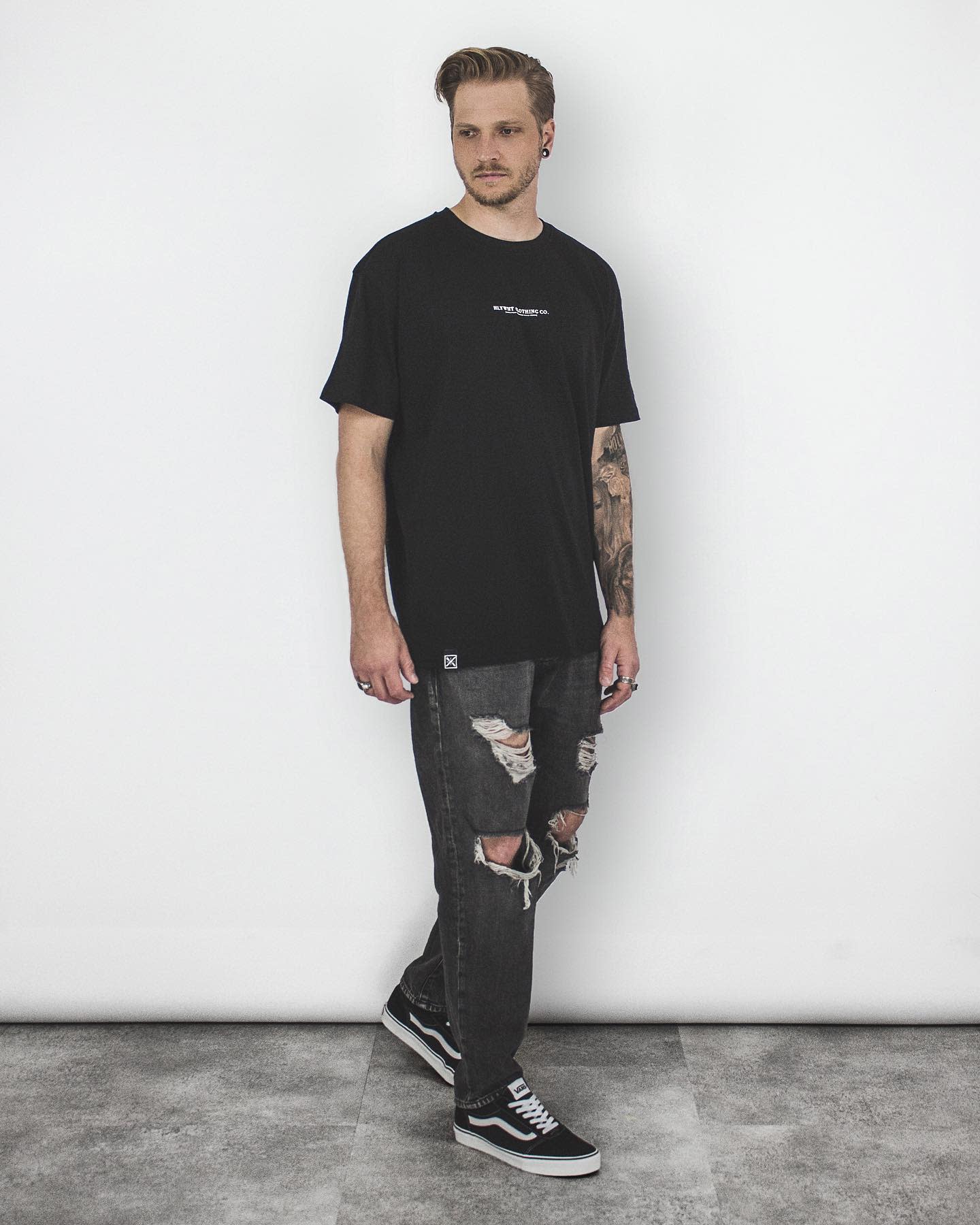 All black high top vans clearance outfit